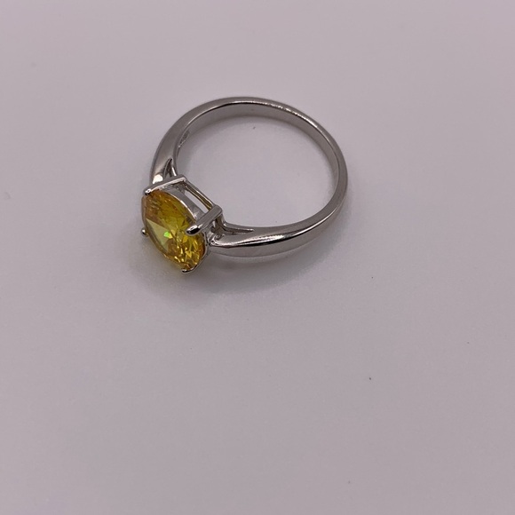Jewelry - Sterling silver and  cz ring size 9.5 /052224-RG0010C